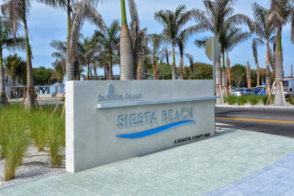 Siesta Key Village-Suite #4: A Block To The Beach! Sarasota Eksteriør billede