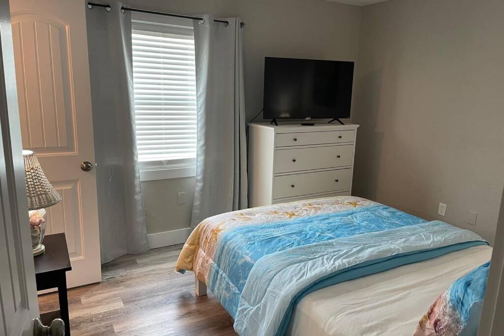 Siesta Key Village-Suite #4: A Block To The Beach! Sarasota Eksteriør billede